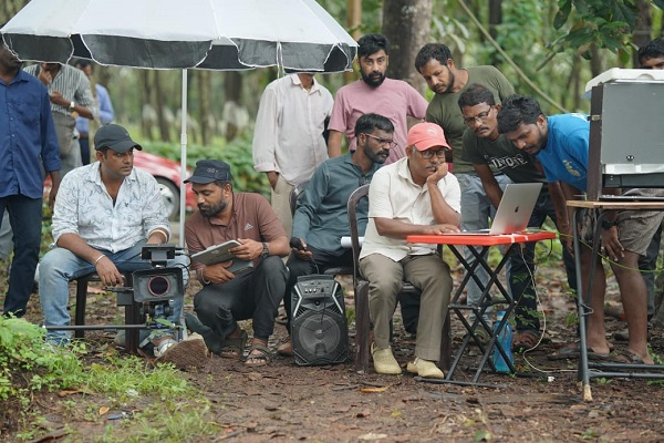 റെയിൻബോ ഗ്രൂപ്പ് നിർമ്മിക്കുന്ന 'ഓ പ്രേമ' എന്ന ചിത്രത്തിന്റെ ചിത്രീകരണം നിലമ്പൂരിൽ പുരോഗമിക്കുന്നു.